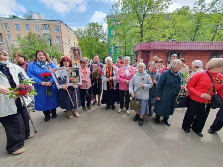 Участие в памятных митингах у мемориалов павшим в годы Великой Отечественной войны.