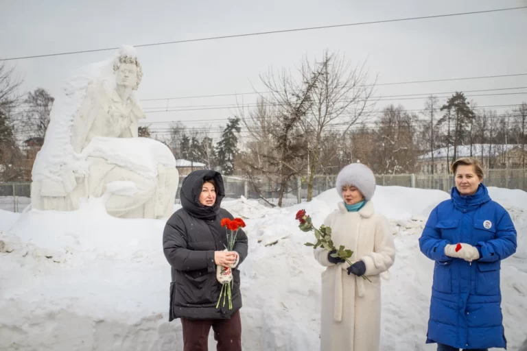 Активисты Люберецкого отделения СЖР  приняли участие в мероприятии, посвященном памяти великого русского поэта Александра Сергеевича Пушкина.